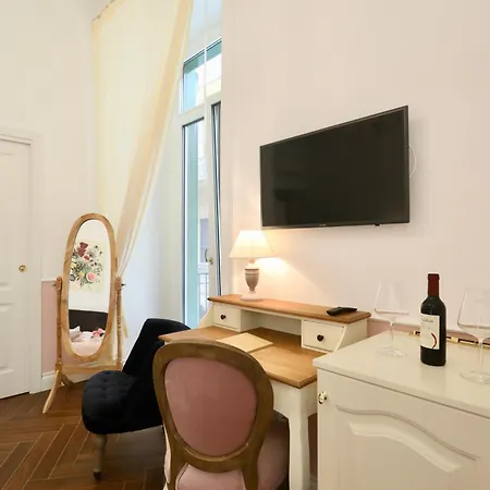 Macchiato Boutique Naples