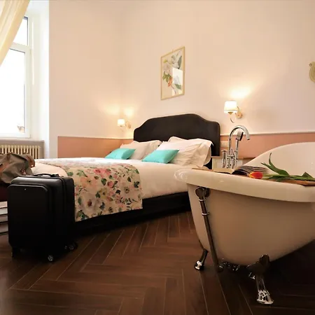 Macchiato Boutique Bed & Breakfast Naples