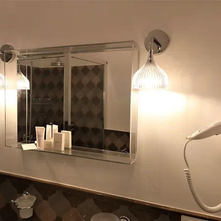 Macchiato Boutique 4*