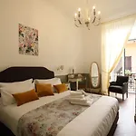 Macchiato Boutique